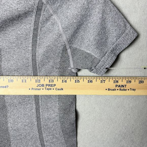 Lululemon Swiftly Tech Short Sleeve 2.0 *Race Length Heathered Gray - Picture 8 of 8